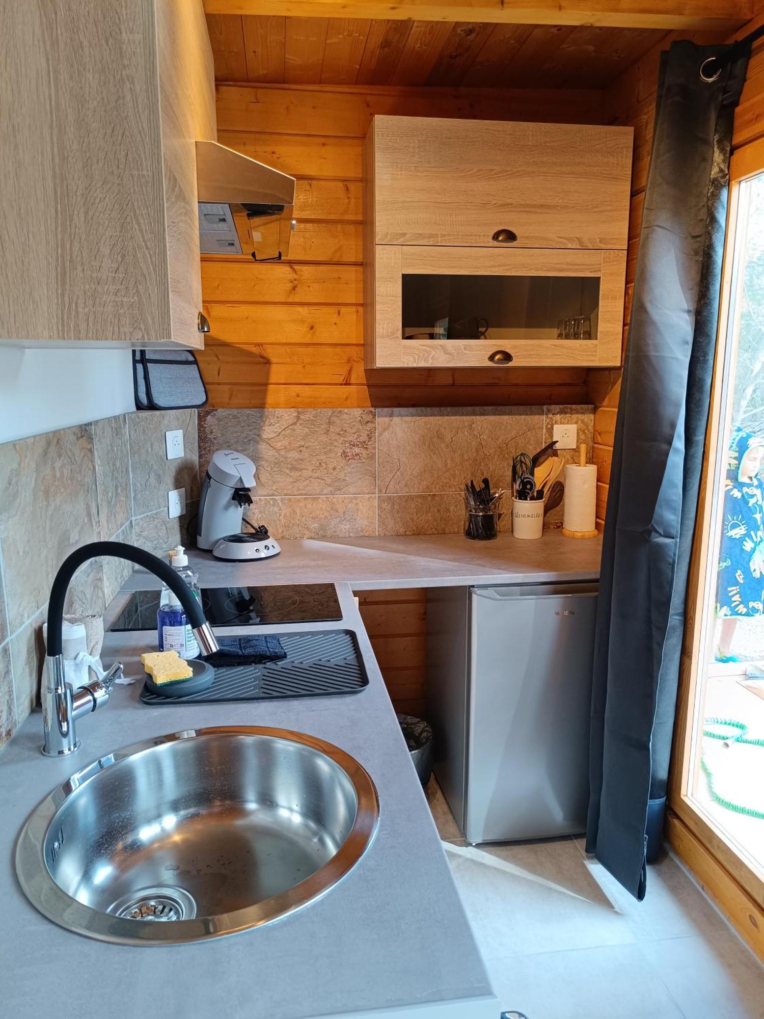 Apartment Escapade Sous Les Pins 20m2 Aurons